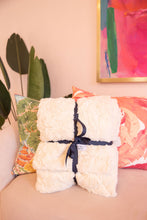 Load image into Gallery viewer, Ivory dynasty