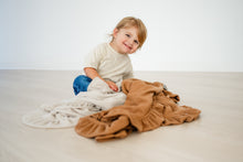 Load image into Gallery viewer, Camel waffle knit