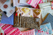 Load image into Gallery viewer, Leopard + pink metallic &amp; gold
