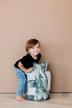 Load image into Gallery viewer, Camo

