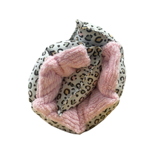 Load image into Gallery viewer, Neutral leopard
