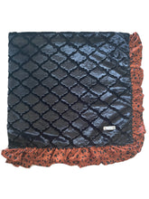 Load image into Gallery viewer, Black Lattice w Leopard Trim
